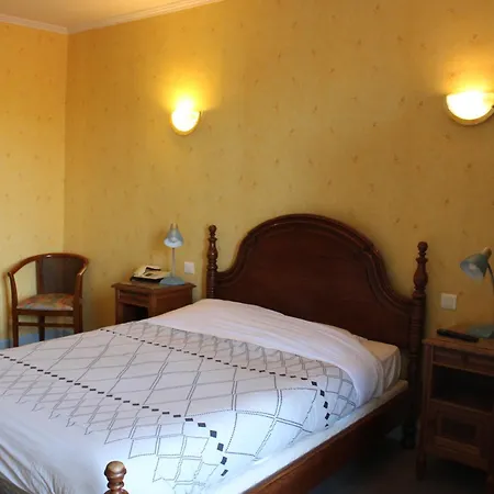 Hotel Le Commerce 2*