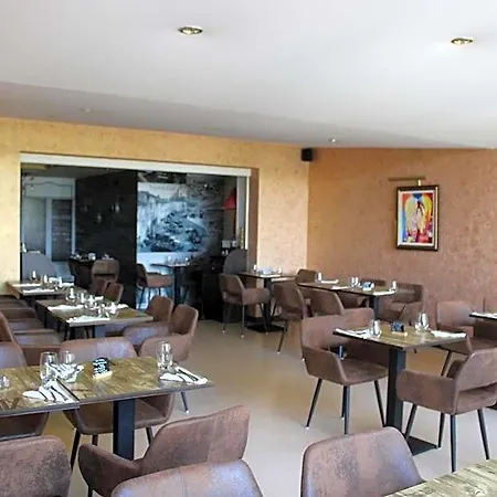 De Hotel 2*