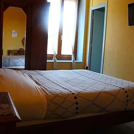 Hotel De 2*