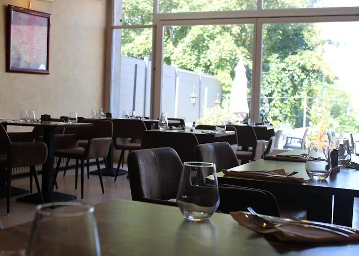 Le Commerce 2* Dompaire