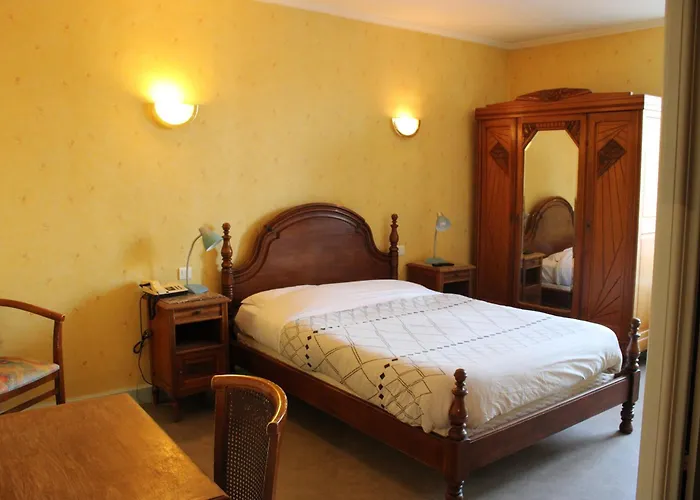 Le Commerce Dompaire