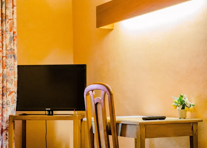 Hotel Le Commerce 2*