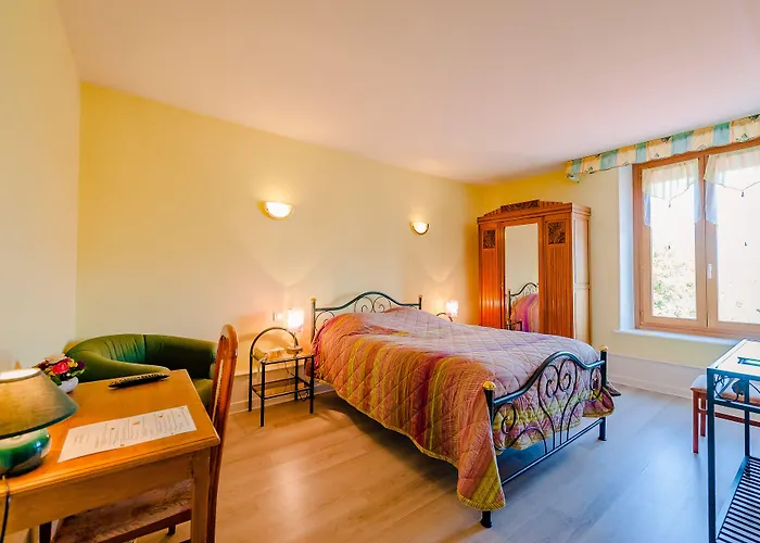 Hotel Le Commerce 2*