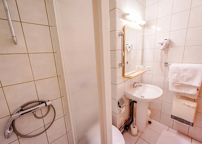 Hotel Le Commerce Dompaire